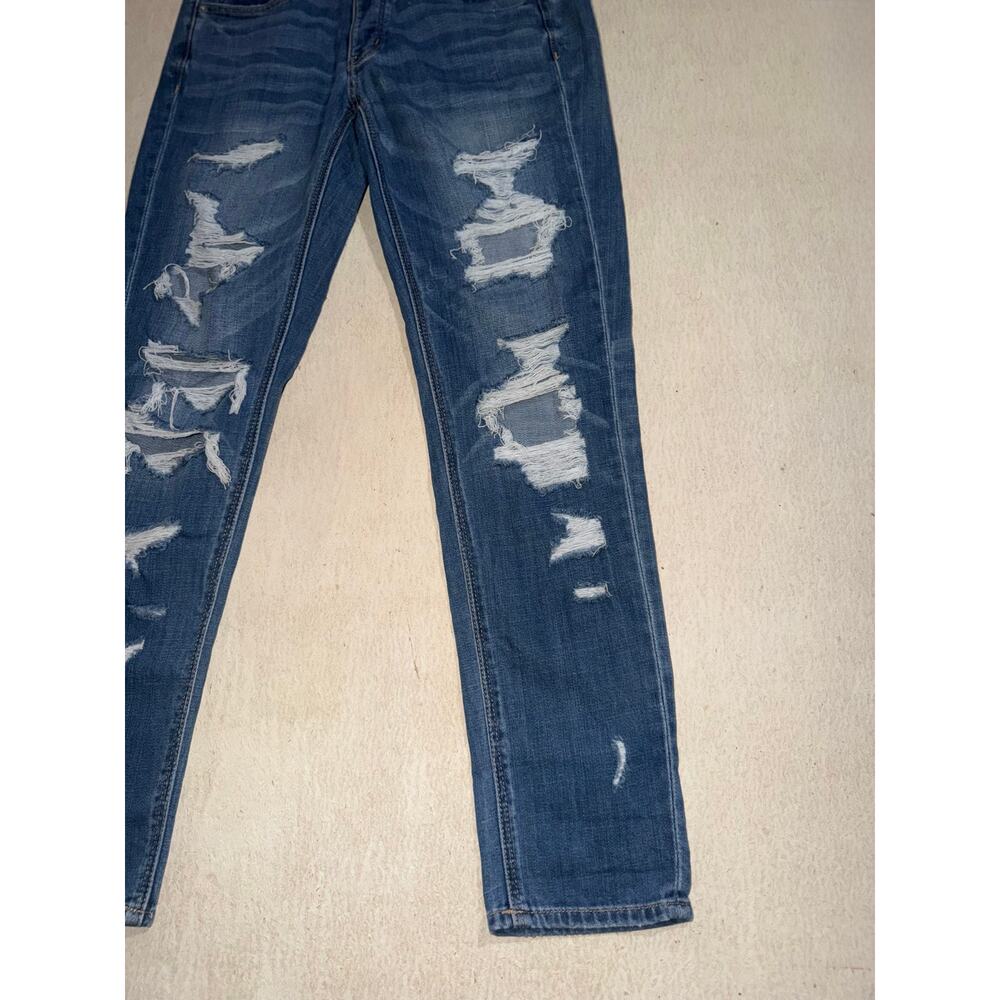 American Eagle women’s distressed tomgirl blue jeans - Picture 4 of 16